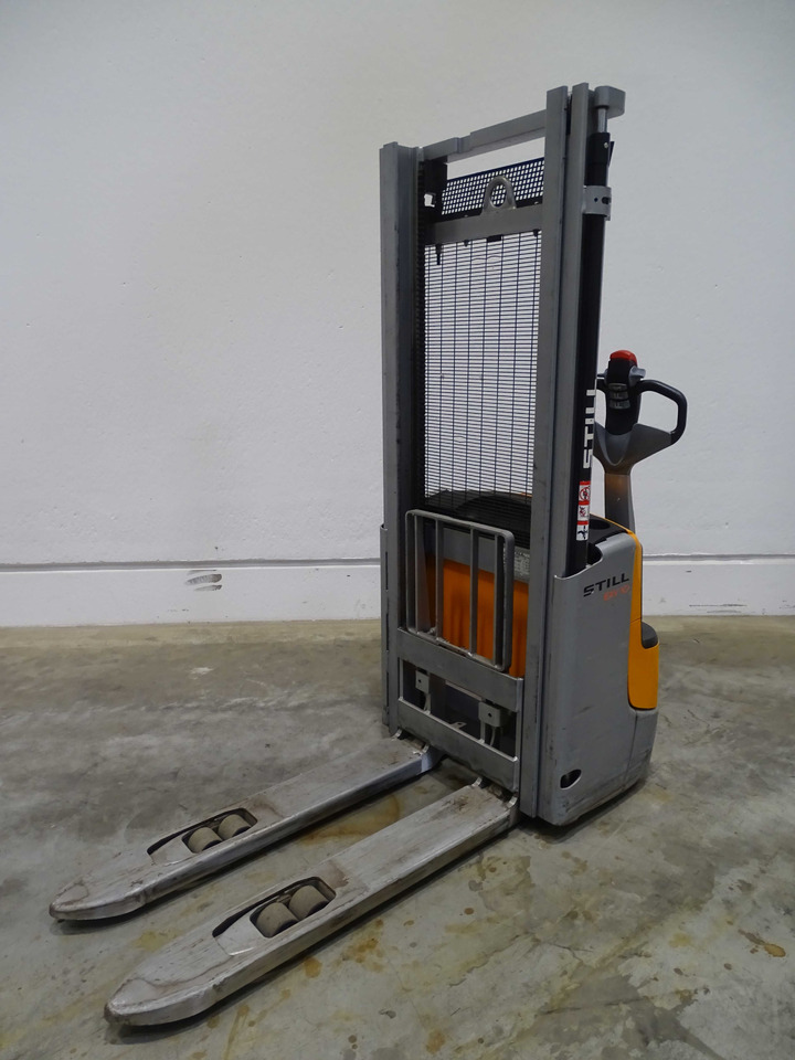 Still EXV10 - Stacker: picture 1 Still EXV10 - Stacker: picture 1