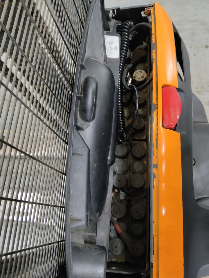 Still EXV10 - Stacker: picture 4 Still EXV10 - Stacker: picture 4