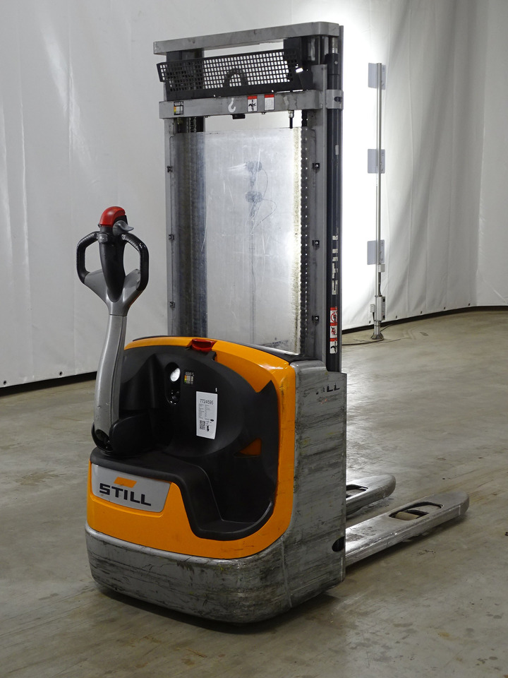 Still EXV12 - Stacker: picture 2 Still EXV12 - Stacker: picture 2