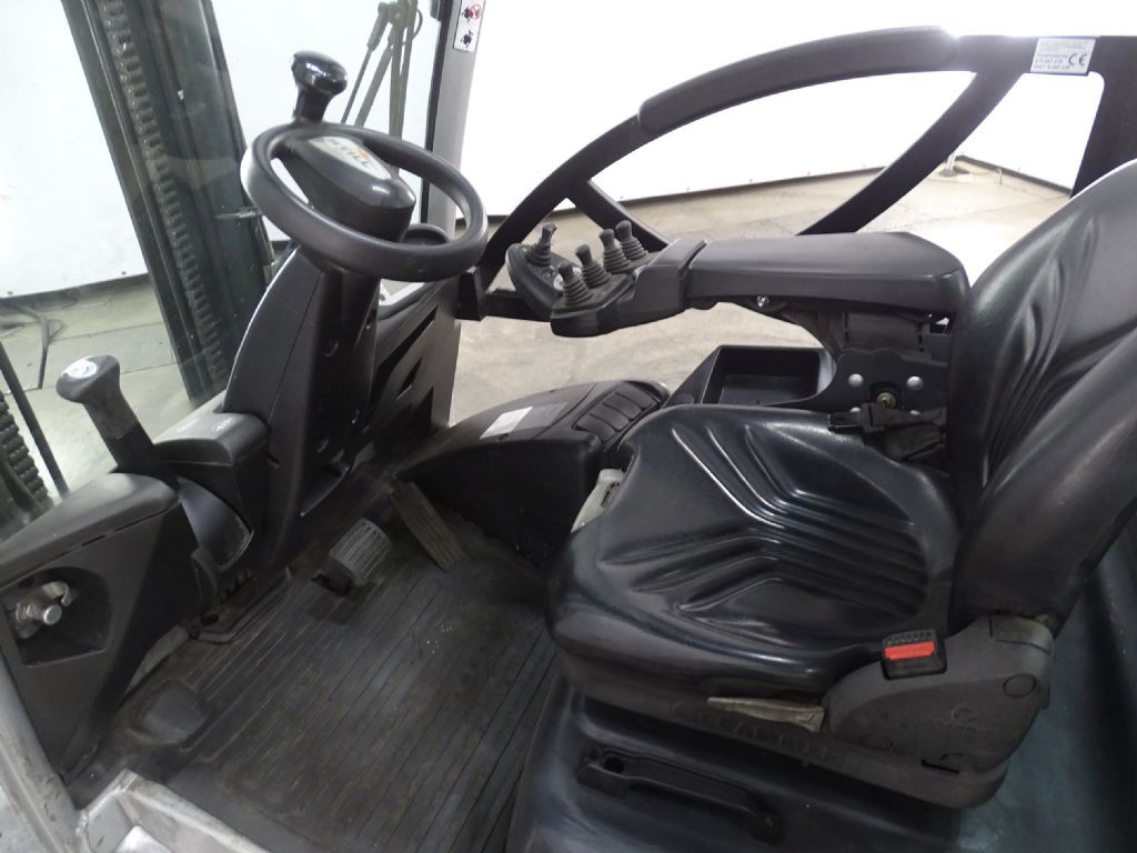 Still RX70-35 - Diesel forklift: picture 3 Still RX70-35 - Diesel forklift: picture 3