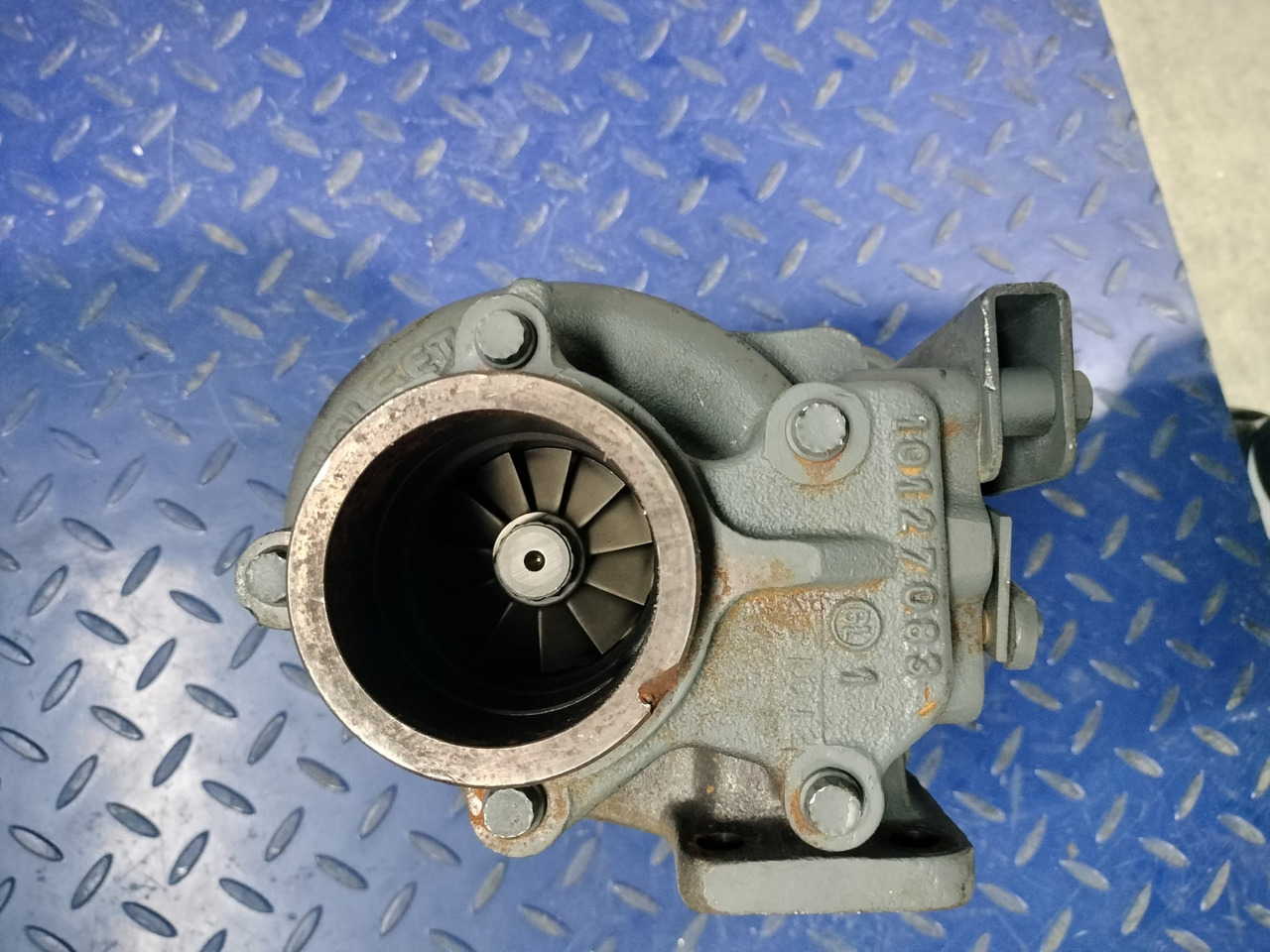 HOLSET 3767397-Holset HX35W - Turbo for Truck: picture 3 HOLSET 3767397-Holset HX35W - Turbo for Truck: picture 3