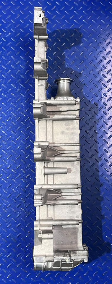 Mercedes Benz EGR ACTROS MP4 A4711406775 - Muffler/ Exhaust system for Truck: picture 3 Mercedes Benz EGR ACTROS MP4 A4711406775 - Muffler/ Exhaust system for Truck: picture 3