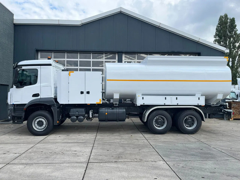 Mercedes-Benz Arocs 4040 6x6 Water Tank Truck - Tanker truck: picture 2 Mercedes-Benz Arocs 4040 6x6 Water Tank Truck - Tanker truck: picture 2