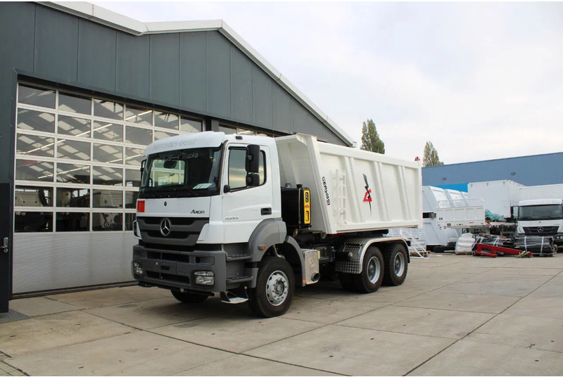 Mercedes-Benz Axor 3344 K 6x4 Tipper Truck - Tipper: picture 2 Mercedes-Benz Axor 3344 K 6x4 Tipper Truck - Tipper: picture 2