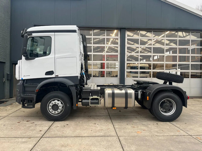 Mercedes-Benz Actros 2045 S 4x2 Tractor Head - Tractor truck: picture 2 Mercedes-Benz Actros 2045 S 4x2 Tractor Head - Tractor truck: picture 2