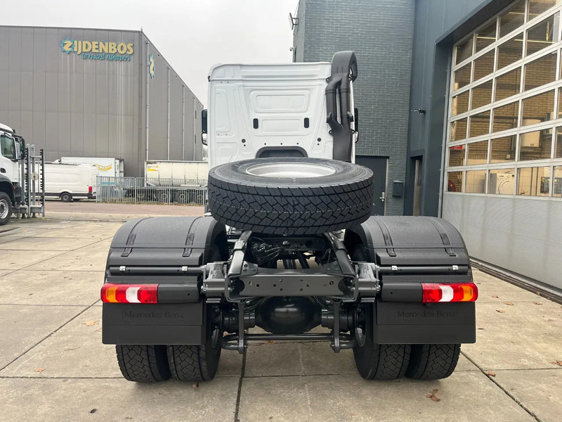 Mercedes-Benz Actros 2045 S 4x2 Tractor Head - Tractor truck: picture 5 Mercedes-Benz Actros 2045 S 4x2 Tractor Head - Tractor truck: picture 5