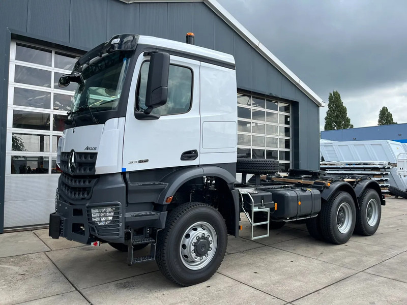 Mercedes-Benz Arocs 4058 AS 6x6 Tractor Head 180T Push Pull (Pre order) - Tractor truck: picture 1 Mercedes-Benz Arocs 4058 AS 6x6 Tractor Head 180T Push Pull (Pre order) - Tractor truck: picture 1