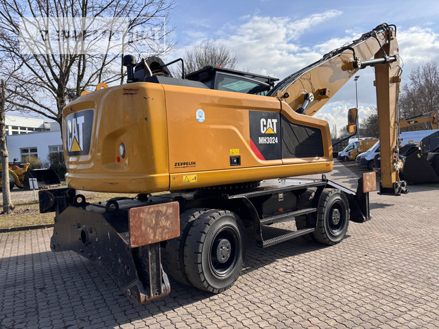 Cat MH3024-06C - Waste/ Industry handler: picture 3 Cat MH3024-06C - Waste/ Industry handler: picture 3