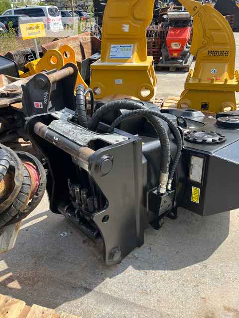 Cat MP318 - Demolition shears: picture 5 Cat MP318 - Demolition shears: picture 5