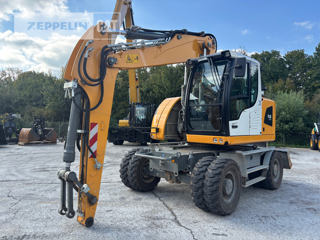 Liebherr A918 - Wheel excavator: picture 1 Liebherr A918 - Wheel excavator: picture 1