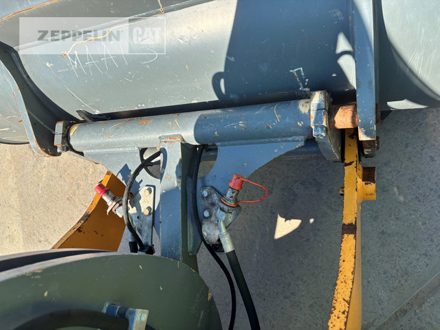 Wheel loader Liebherr L506: picture 22