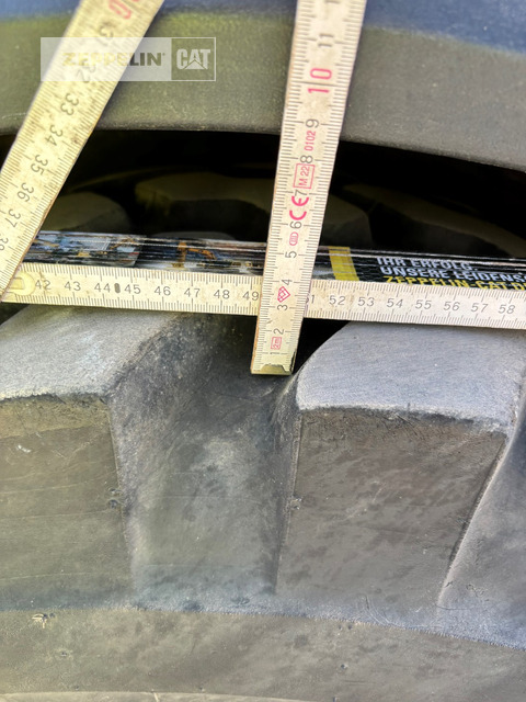 Wheel loader Liebherr L506: picture 13
