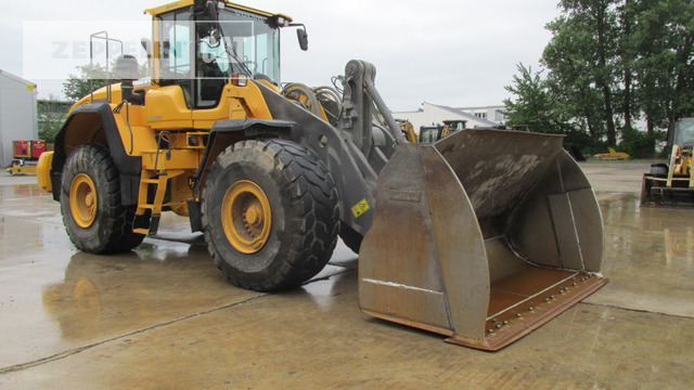 Volvo L180G - Wheel loader: picture 2 Volvo L180G - Wheel loader: picture 2