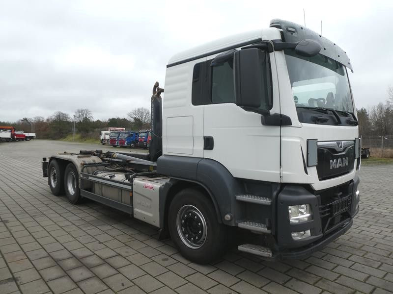 MAN TG-S 26.460 6x2-2 BL Abrollkipper Meiller, Funk - Hook lift truck: picture 2 MAN TG-S 26.460 6x2-2 BL Abrollkipper Meiller, Funk - Hook lift truck: picture 2