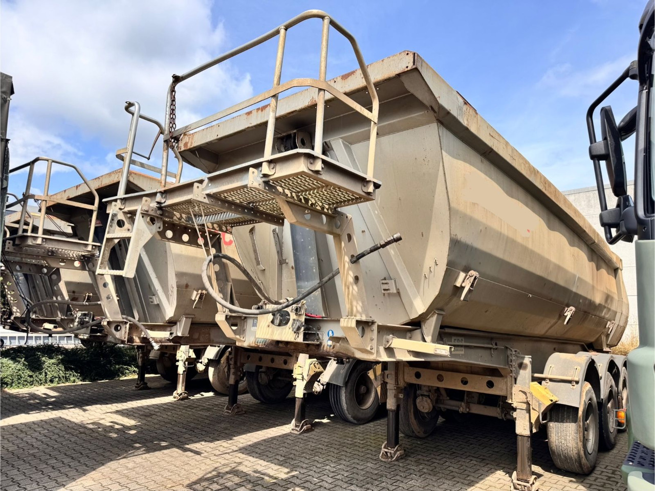 Menci SA700R Kipper Mulde 27m³ Lift Stahl Stück - Tipper semi-trailer: picture 1 Menci SA700R Kipper Mulde 27m³ Lift Stahl Stück - Tipper semi-trailer: picture 1