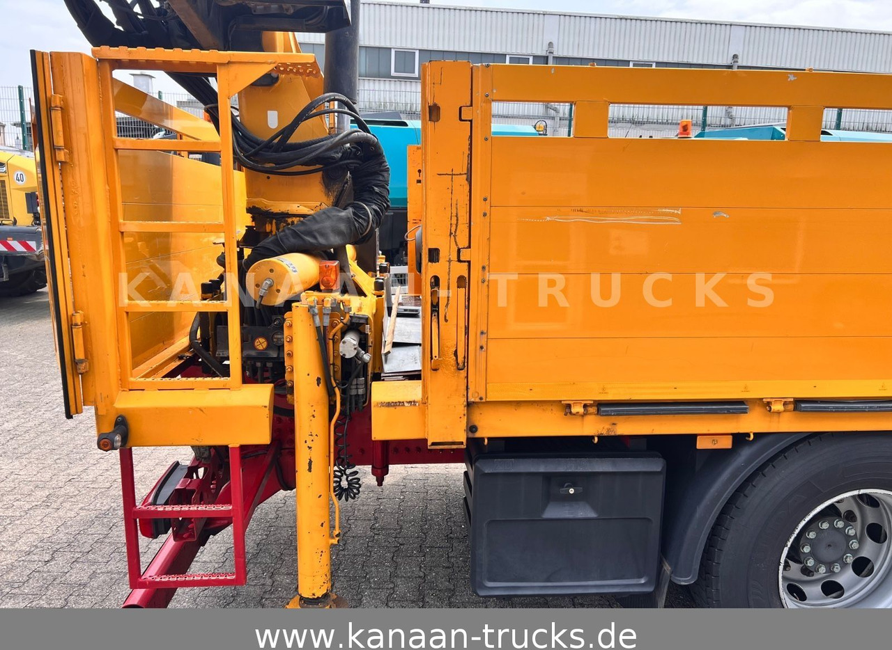 Crane truck Mercedes-Benz 1845 Antos 4x2 Baustoffkran Palfinger 21001L: picture 18