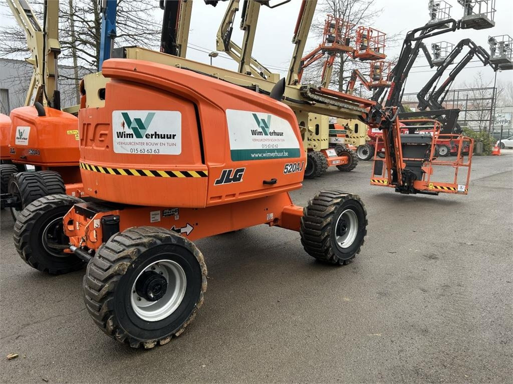 JLG 520AJ (2633)  - Articulated boom: picture 3 JLG 520AJ (2633)  - Articulated boom: picture 3