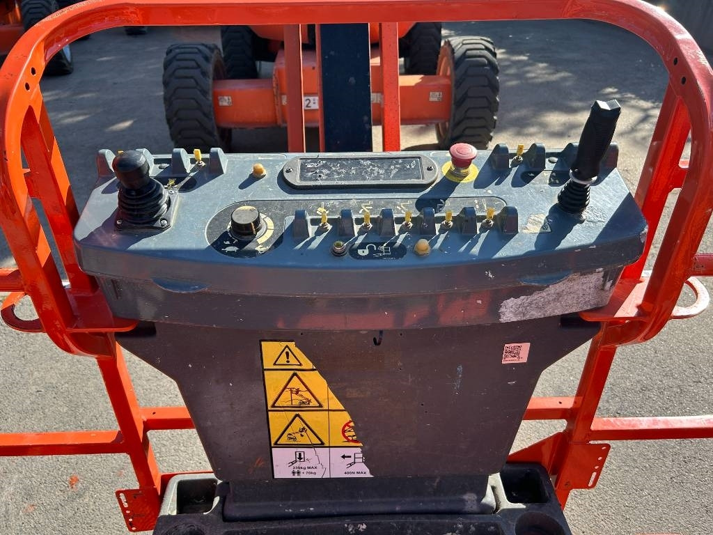 JLG 600 AJ - Articulated boom: picture 5 JLG 600 AJ - Articulated boom: picture 5