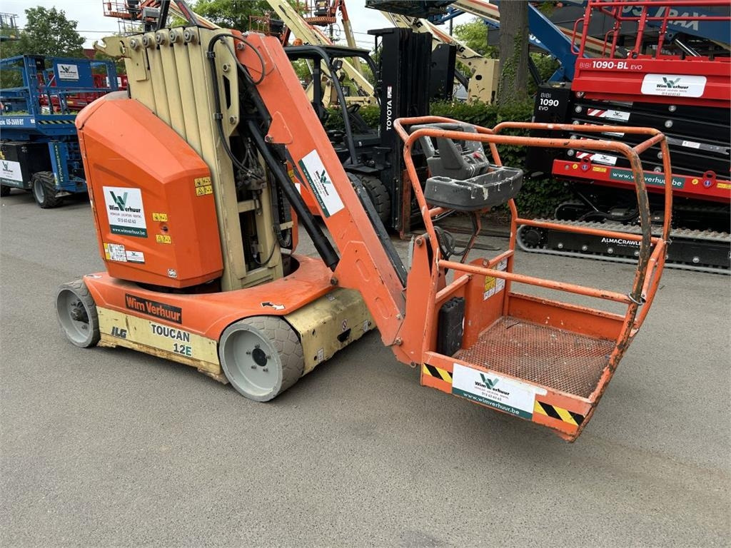 JLG Toucan 12E (1933) - Vertical mast lift: picture 1 JLG Toucan 12E (1933) - Vertical mast lift: picture 1
