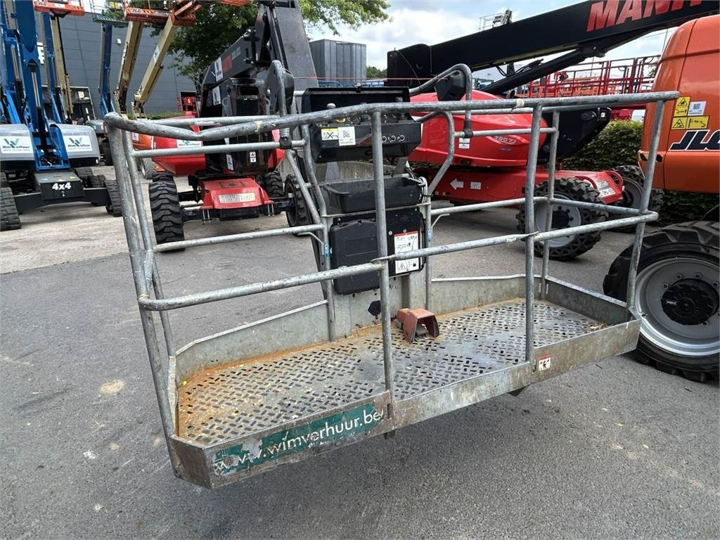 Manitou 200 ATJ RC ST5 (5612) - Articulated boom: picture 5 Manitou 200 ATJ RC ST5 (5612) - Articulated boom: picture 5