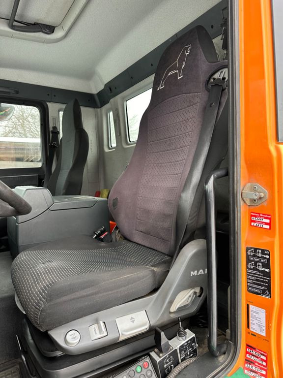 MAN TGS 26.400 6X2-2 BL Meille RK 20.70 Absetzkipper - Skip loader truck: picture 4 MAN TGS 26.400 6X2-2 BL Meille RK 20.70 Absetzkipper - Skip loader truck: picture 4