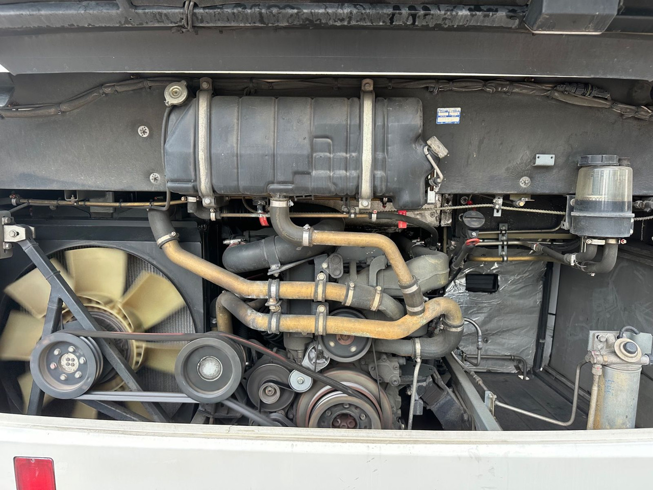 Mercedes-Benz O560 Intouro (EEV*Schalt) - Suburban bus: picture 3 Mercedes-Benz O560 Intouro (EEV*Schalt) - Suburban bus: picture 3